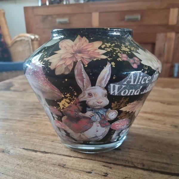 Alice in wonderland